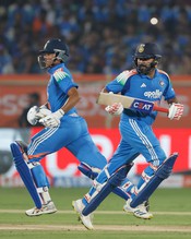 VISAKHAPATNAM, DEC 6 (UNI):- Indian openers Rohit Sharma and Yashasvi Jaiswal build together a strong 100 runs partnership against South Africa during the third ODI match at ACA–VDCA Cricket Stadium in Visakhapatnam, Andhra Pradesh, on Saturday. UNI PHOTO- 102U