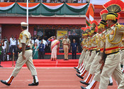 NEW DELHI, AUG 15 (UNI):- Delhi Chief Minister Rekha Gupta takes salute of the parade on the National flag on the occasion of 79th Independence Day celebration at Chhatrasal Stadium, in New Delhi on Friday. UNI PHOTO-RD25U BY RANJAN DIMRI NEW DELHI, AUG 15 (UNI):- Delhi Chief Minister Rekha Gupta takes salute of the parade on the National flag on the occasion of 79th Independence Day celebration at Chhatrasal Stadium, in New Delhi on Friday. UNI PHOTO-RD25U BY RANJAN DIMRI