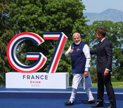 EVIAN, JUNE 16 (UNI):- President of France, Emmanuel Macron, welcomes Prime Minister Narendra Modi at the G7 Summit in Evian, France, on Tuesday. UNI PHOTO – S134U