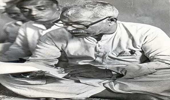 Former Bihar Cm Karpoori Thakur To Be Awarded Bharat Ratna Posthumously 1175