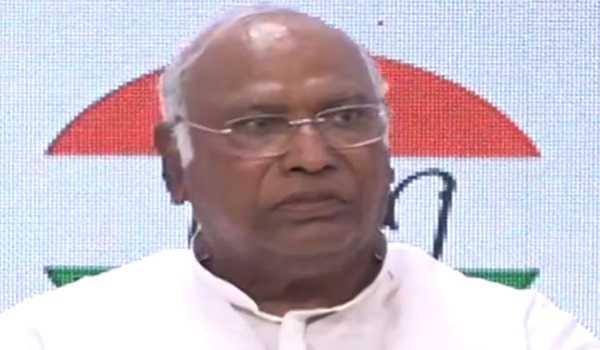 100 days agenda  of PM Modi has failed: Kharge