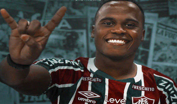 Colombia winger Arias extends Fluminense deal