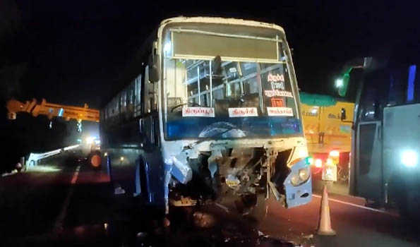 Five, including 4 of a family killed in car-bus smash at Karur in TN