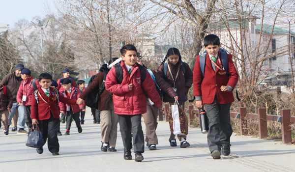 Kashmir schools reopen after winter break