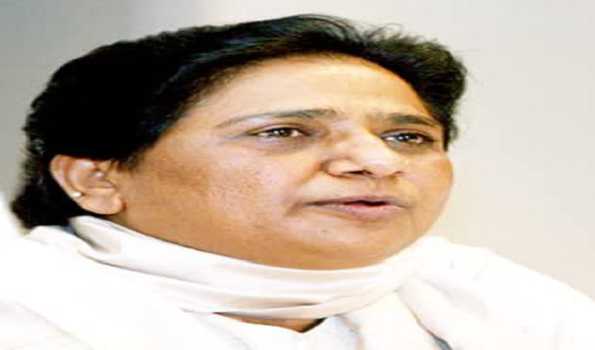 Politics in guise of Holi and Ramzan not right: Mayawati