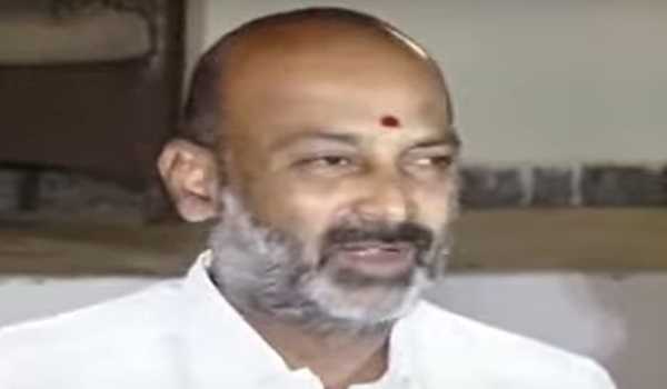 Union Minister Bandi Sanjay Kumar criticises Telangana Govt over crop crisis