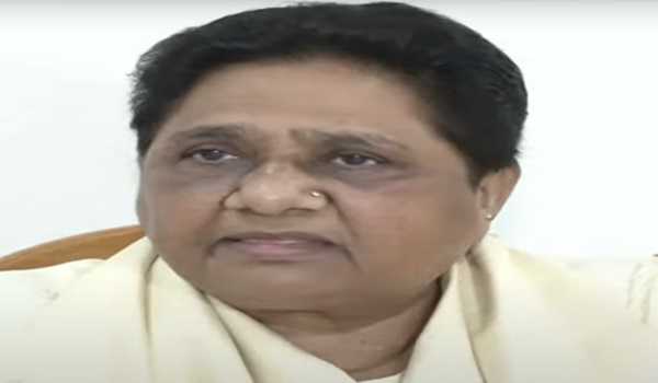 Damaging grave not right, take strict action in Nagpur incident: Mayawati