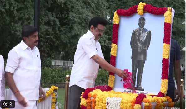 Stalin unveils statue of Sir John Marshall who announced Indus Valley to world