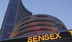 Sensex zooms 899 01 pts